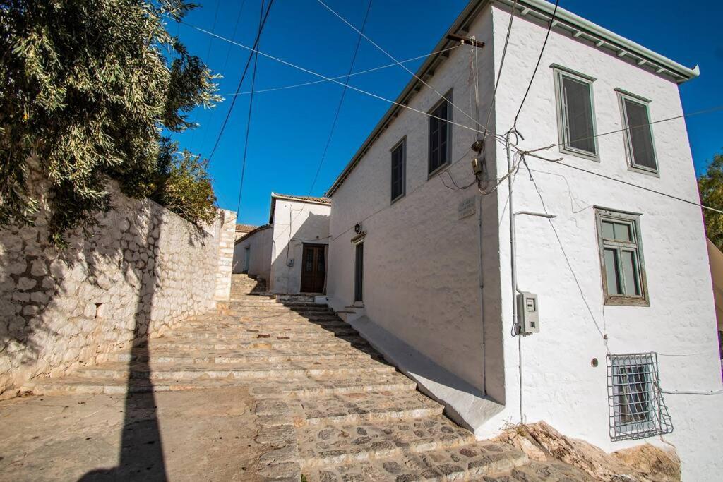 Iolis Loft Hydra Apartment Екстериор снимка
