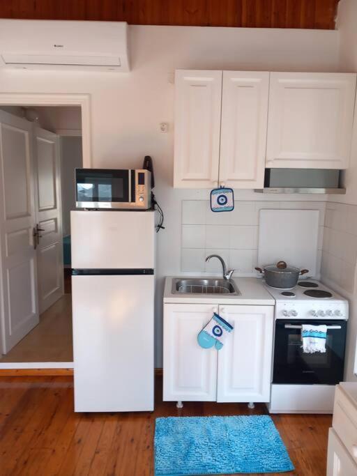 Iolis Loft Hydra Apartment Екстериор снимка