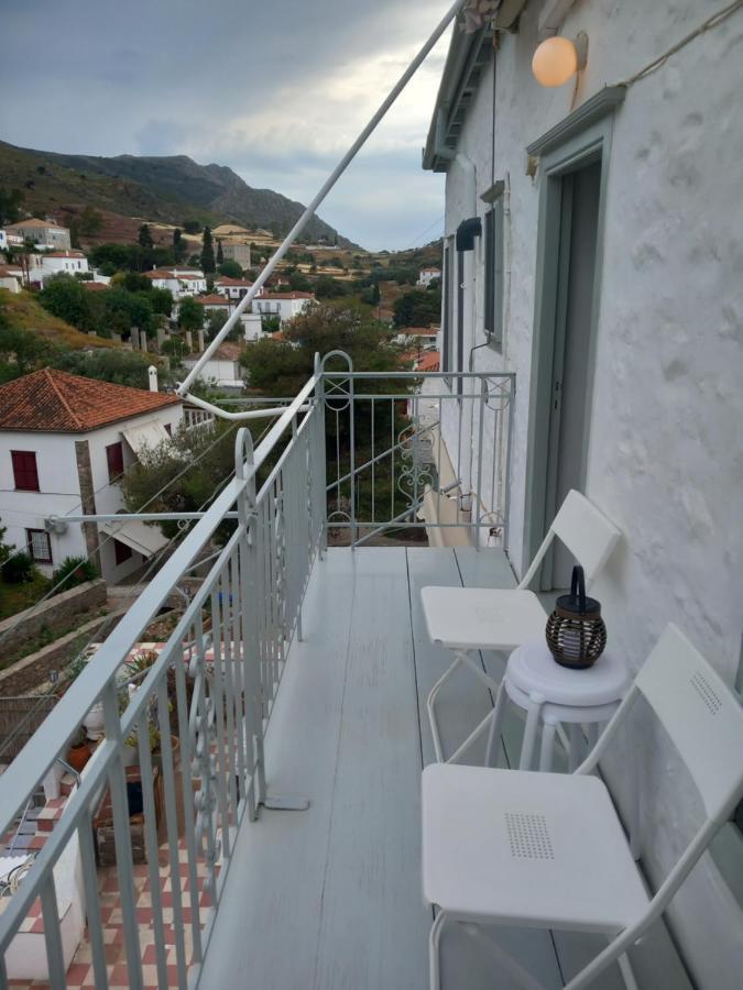 Iolis Loft Hydra Apartment Екстериор снимка