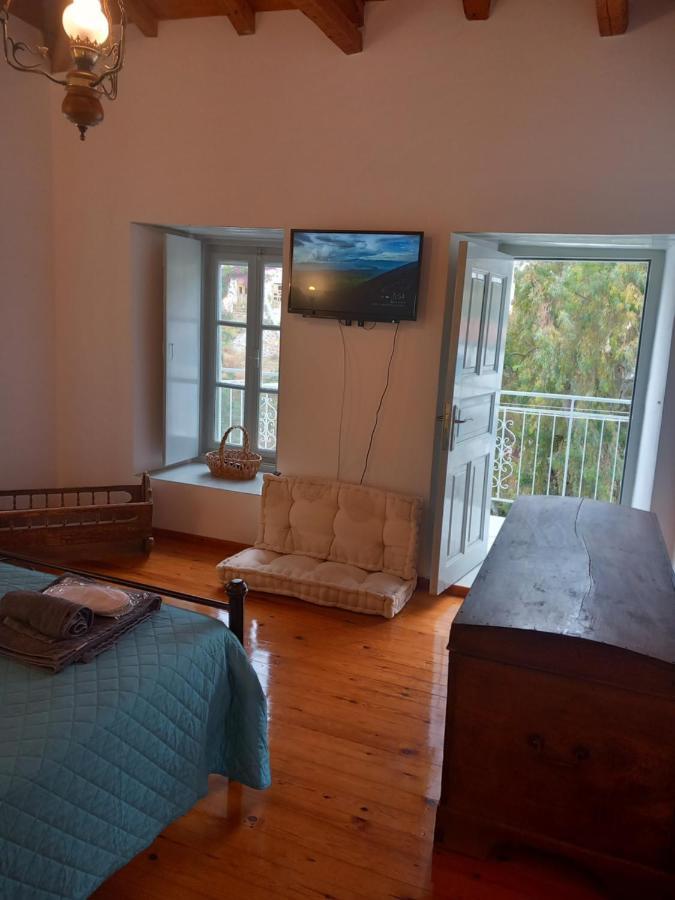 Iolis Loft Hydra Apartment Екстериор снимка